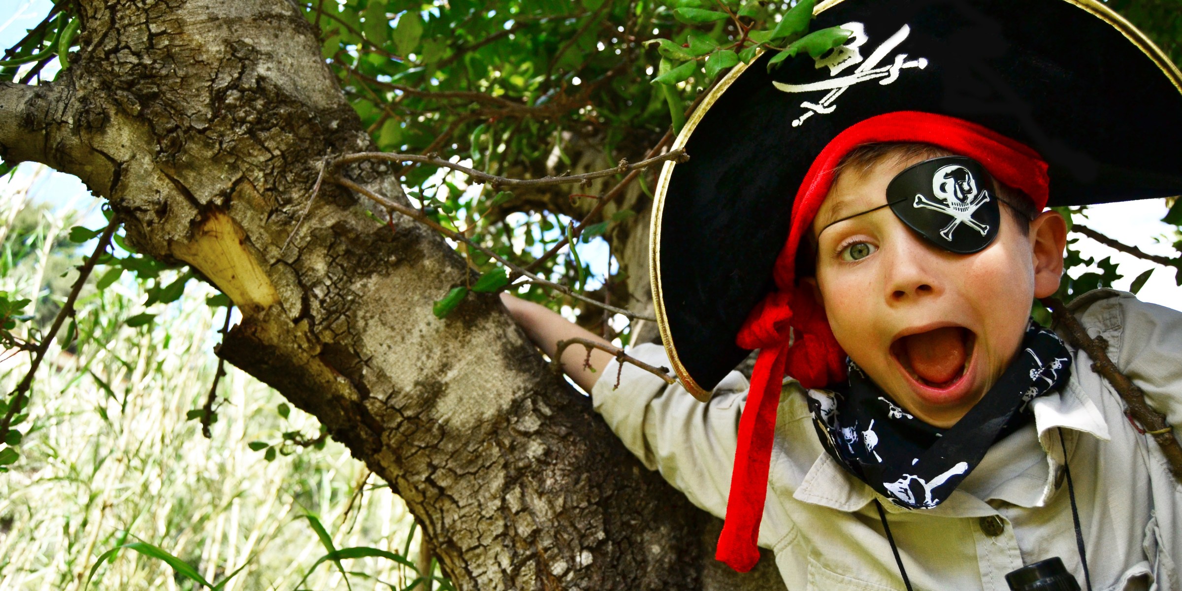 Archie Playing Pirates