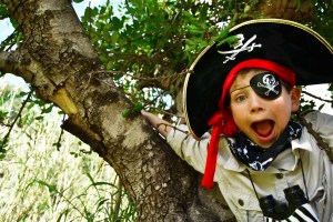 Archie Playing Pirates